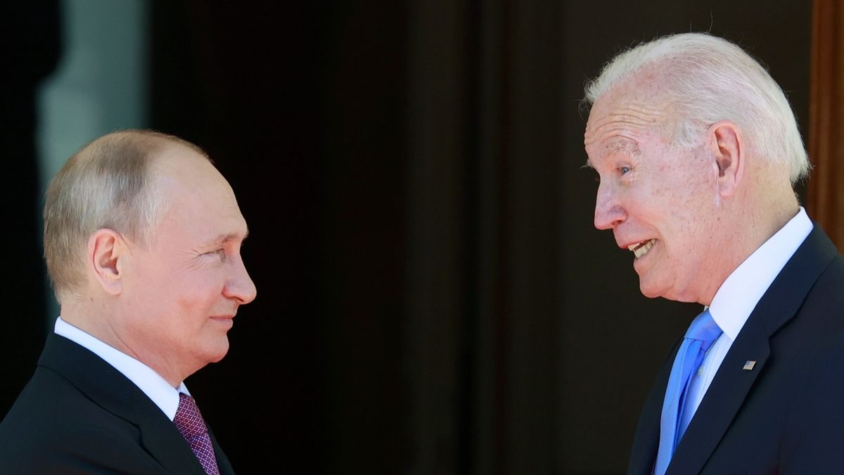 Putin a Biden jednali 3,5 hodiny: Velvyslanci se vrátí na svá místa